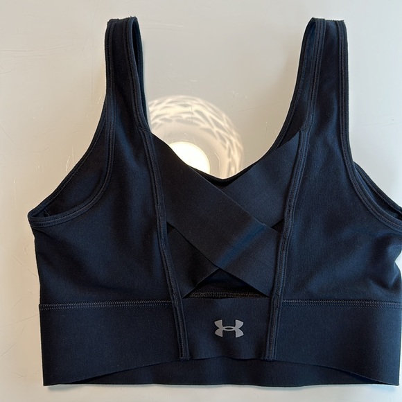 Under Armour Sports Bra NWOT - Picture 2 of 3